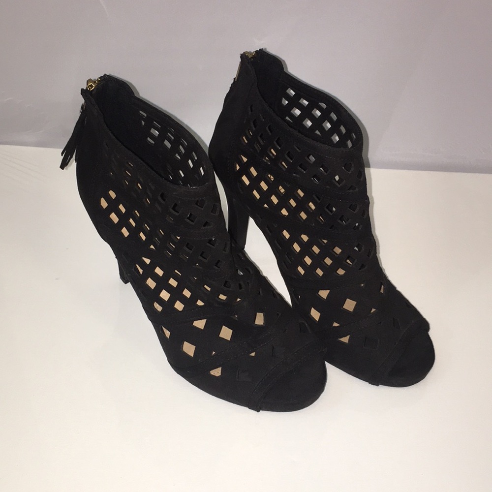 Lane Bryant Black Cutout Heels